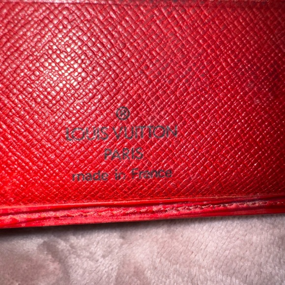 🔥AUTHENTIC🔥Louis Vuitton Scarlet red Epi Leather Wallet (code reads M11927) - Picture 2 of 9